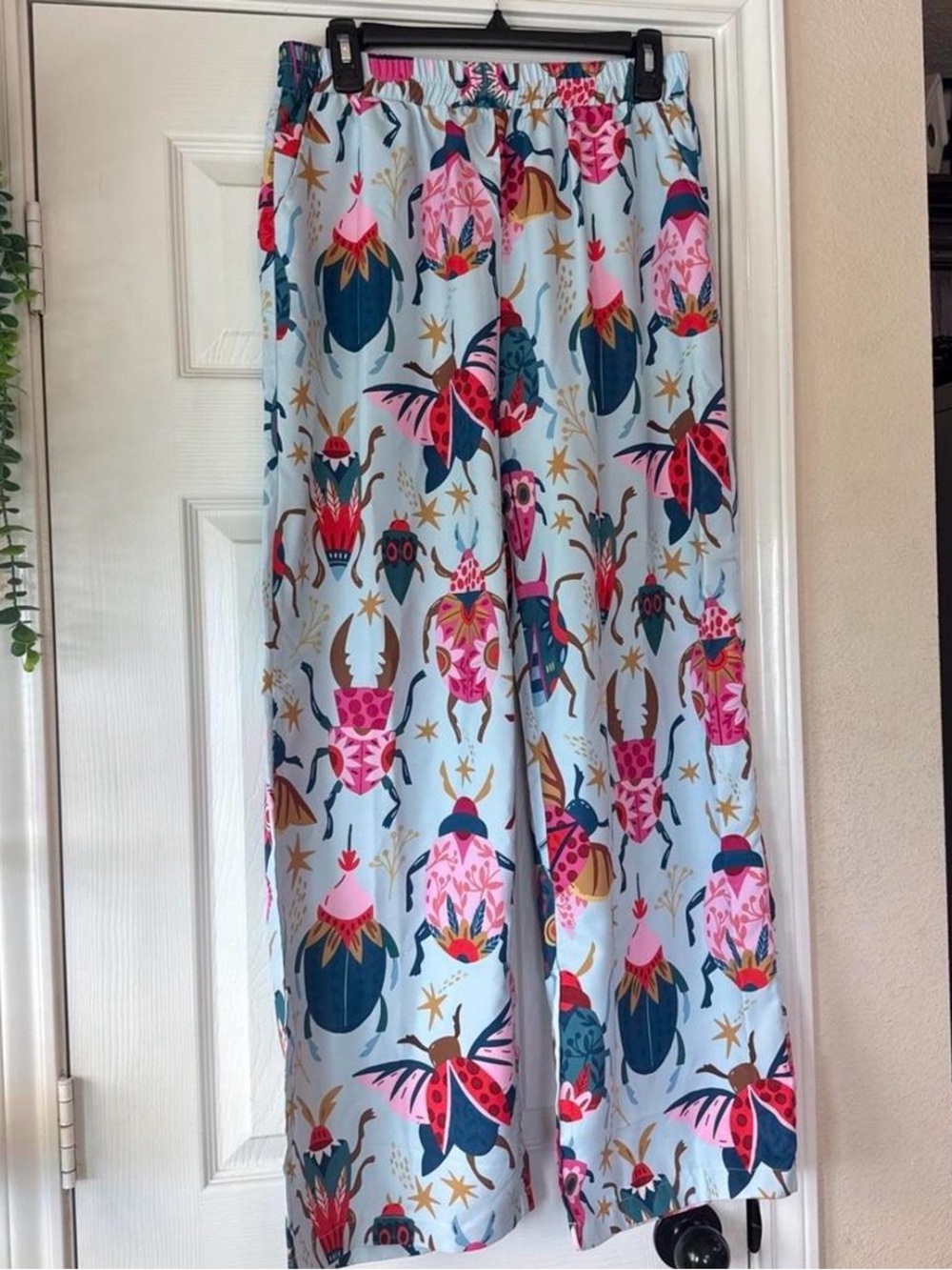 M057 // NWOT unbranded insect pants - so cool // size L